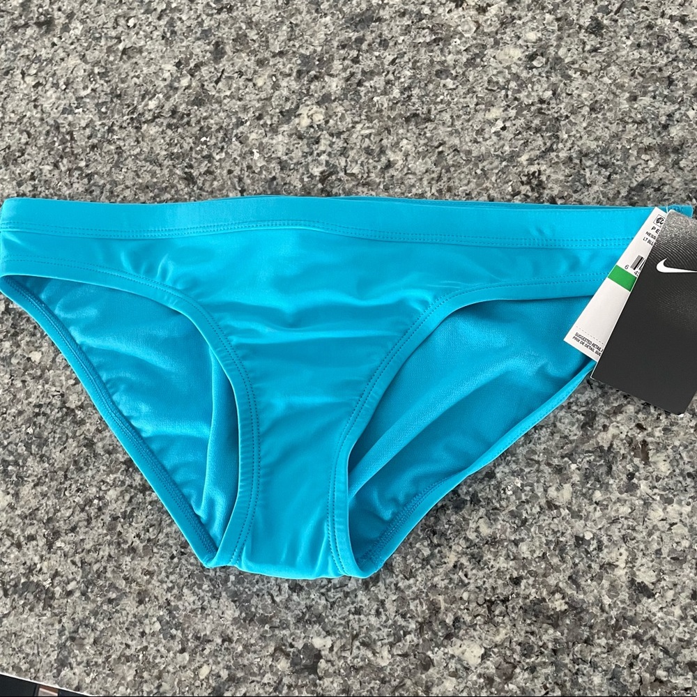 NWOT Nike Swimsuit Bottom, Women’s Size Large